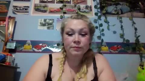 Snapshot of ash0ley chatting on 01-14-26, 12:16 ash0ley online show from 01-14-26, 12:16