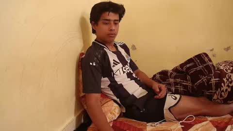 Snapshot of ash2730 chatting on 10-16-25, 08:26 ash2730 online show from 10-16-25, 08:26