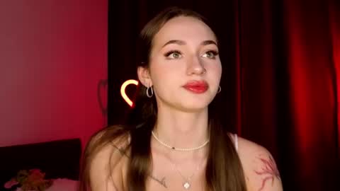 Snapshot of ash__care chatting on 06-19-26, 07:06 Alice online show from 06-19-26, 07:06