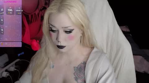 Sasha next stream December 4st  at  0000- 0030 am German time online show from 05-14-26, 10:49
