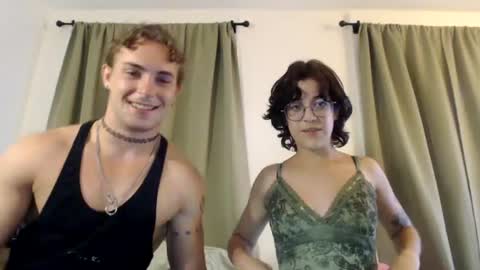 Snapshot of ashandsylvia chatting on 07-21-26, 02:25 Ash And Sylvia online show from 07-21-26, 02:25
