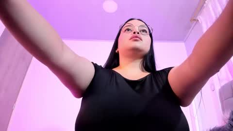 Snapshot of ashanty_vera01 chatting on 02-10-25, 04:30 ashanty_vera01 online show from 02-10-25, 04:30