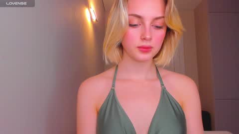 your pretty Ashley online show from 12-02-24, 05:37