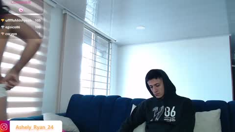 Snapshot of ashely_ryan24 chatting on 12-19-24, 03:52 Ashley And Ryan online show from 12-19-24, 03:52