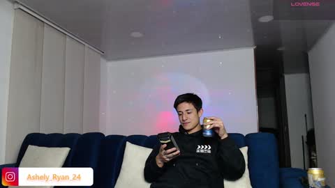 Snapshot of ashely_ryan24 chatting on 01-27-25, 02:10 Ashley And Ryan online show from 01-27-25, 02:10