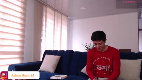 Snapshot of ashely_ryan24 chatting on 02-16-25, 09:48 Ashley And Ryan online show from 02-16-25, 09:48