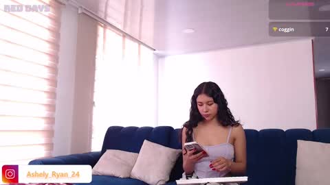 Snapshot of ashely_ryan24 chatting on 02-27-25, 07:47 Ashley And Ryan online show from 02-27-25, 07:47