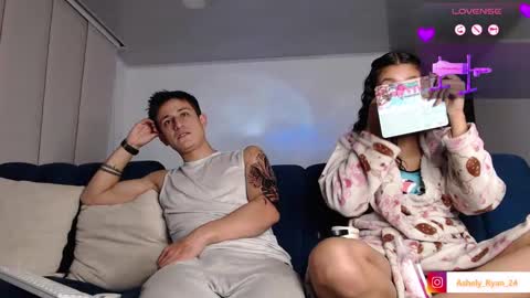 Snapshot of ashely_ryan24 chatting on 09-12-25, 12:44 Ashley And Ryan online show from 09-12-25, 12:44