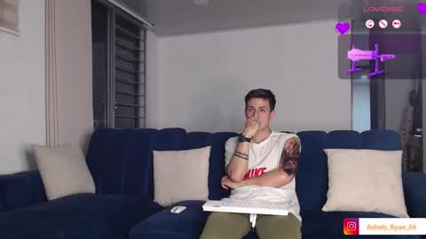 Snapshot of ashely_ryan24 chatting on 09-13-25, 12:43 Ashley And Ryan online show from 09-13-25, 12:43