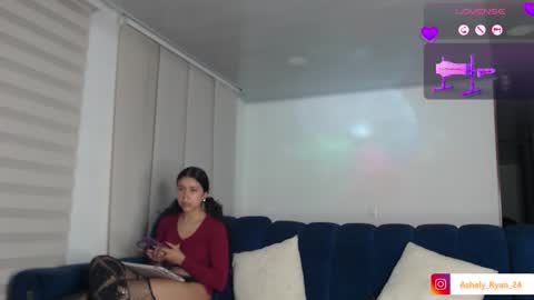 Snapshot of ashely_ryan24 chatting on 09-17-25, 12:34 Ashley And Ryan online show from 09-17-25, 12:34