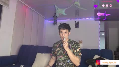 Snapshot of ashely_ryan24 chatting on 10-06-25, 12:08 Ashley And Ryan online show from 10-06-25, 12:08