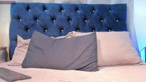 Snapshot of asher_lux chatting on 03-06-26, 07:54 Asher online show from 03-06-26, 07:54