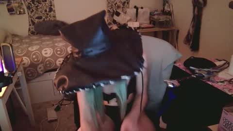 Ashley Scarlett online show from 10-14-25, 04:08