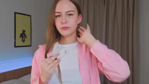Snapshot of ashlealavender chatting on 03-18-26, 08:01 April online show from 03-18-26, 08:01