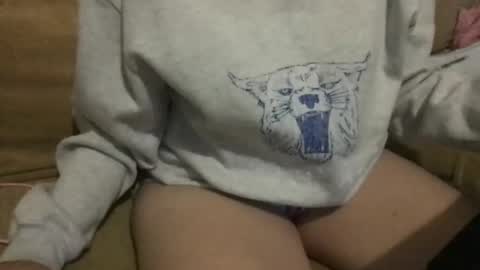 Snapshot of ashleighpink chatting on 02-11-26, 02:05 Ashleigh online show from 02-11-26, 02:05