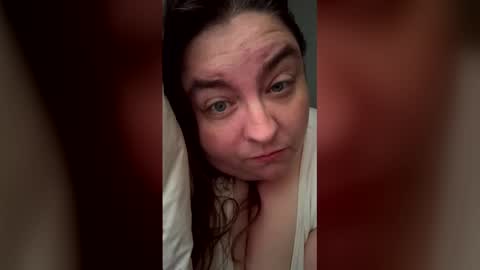 Snapshot of ashleightara813 chatting on 05-19-26, 12:22 ashleightara813 online show from 05-19-26, 12:22