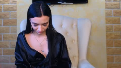 veronika online show from 12-13-24, 04:05