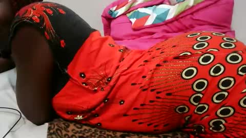 Snapshot of ashlery_ chatting on 10-05-25, 04:11 ashlery online show from 10-05-25, 04:11