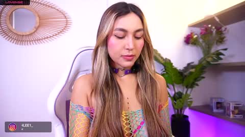 Nay online show from 10-15-25, 05:13