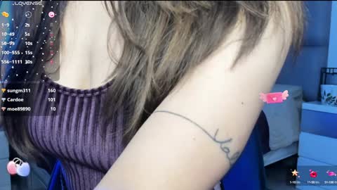 Snapshot of ashley_120 chatting on 02-08-25, 01:22 Carolina online show from 02-08-25, 01:22