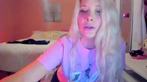 Snapshot of ashley_57 chatting on 10-24-25, 10:39 Ashley online show from 10-24-25, 10:39