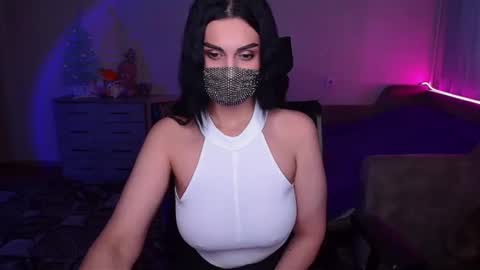   Yasmina   online show from 01-08-25, 08:06