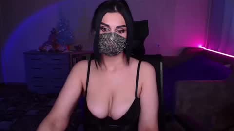   Yasmina   online show from 01-22-25, 06:20