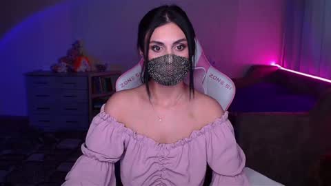   Yasmina   online show from 02-12-25, 08:38