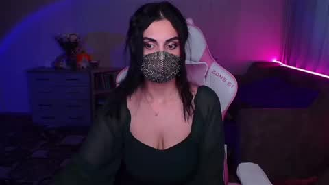   Yasmina   online show from 02-18-25, 07:32