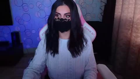   Yasmina   online show from 10-19-25, 04:24