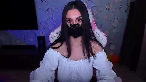 Snapshot of ashley__cooper__ chatting on 03-31-26, 04:02 Yasmina online show from 03-31-26, 04:02
