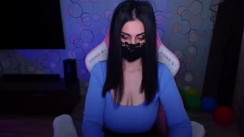 Snapshot of ashley__cooper__ chatting on 04-05-26, 04:53 Yasmina online show from 04-05-26, 04:53