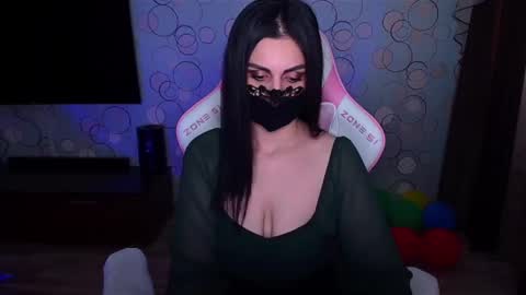 Snapshot of ashley__cooper__ chatting on 04-06-26, 04:32 Yasmina online show from 04-06-26, 04:32