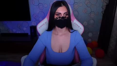 Snapshot of ashley__cooper__ chatting on 04-11-26, 08:07 Yasmina online show from 04-11-26, 08:07