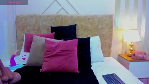 ashley online show from 10-25-25, 02:13