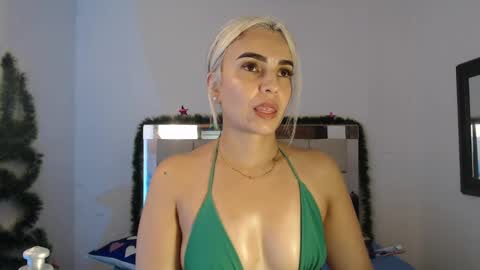 ashley__tylor online show from 12-24-24, 10:33