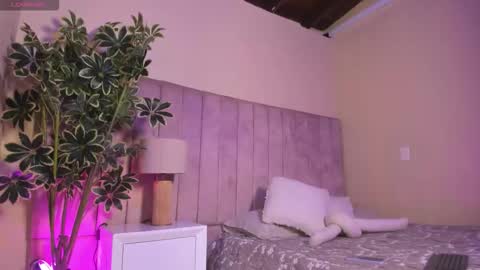 Snapshot of ashley_beaomunt chatting on 03-20-26, 11:37 ashley_beaomunt online show from 03-20-26, 11:37