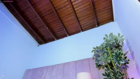 ashley_beaomunt online show from 05-20-26, 10:54