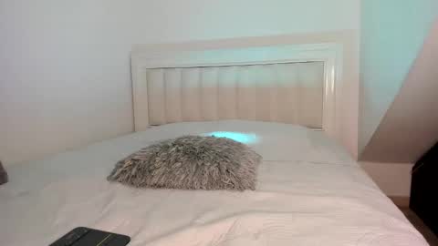 Snapshot of ashley_blair chatting on 01-12-25, 05:54 ashley_blair online show from 01-12-25, 05:54