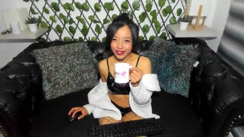 Asheey online show from 11-08-25, 03:50