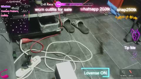 Snapshot of ashleyandtommy1 chatting on 01-31-26, 07:23 ashleyandtommy online show from 01-31-26, 07:23