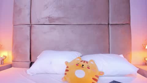 ash  online show from 09-11-25, 08:09