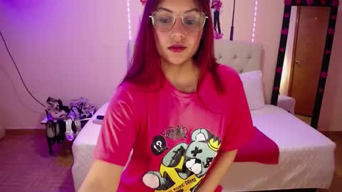 Snapshot of ashleyevanz chatting on 01-29-25, 06:22 Ashlei Evanz online show from 01-29-25, 06:22