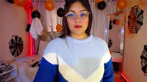 Snapshot of ashleyevanz chatting on 10-25-25, 07:08 Ashlei Evanz online show from 10-25-25, 07:08