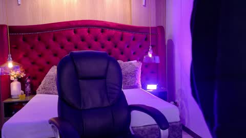 Ashley  online show from 11-15-25, 04:25