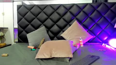 AshleyHill online show from 01-25-25, 05:40