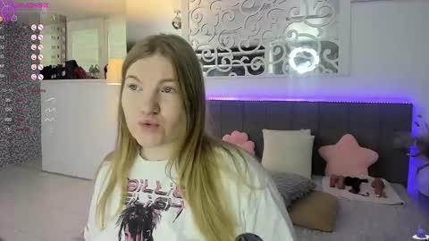 AshleyJonse online show from 11-18-25, 05:45