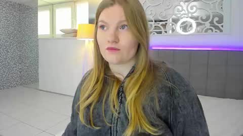 AshleyJonse online show from 03-03-26, 06:19