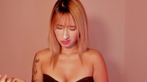 dahiana online show from 10-17-25, 01:57