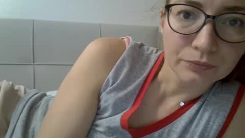 Ashley online show from 09-29-25, 05:01